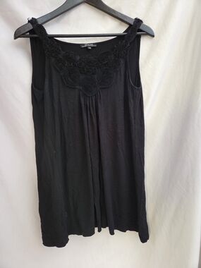 Renuar Black Sleeveless Tank with Rosette Trim